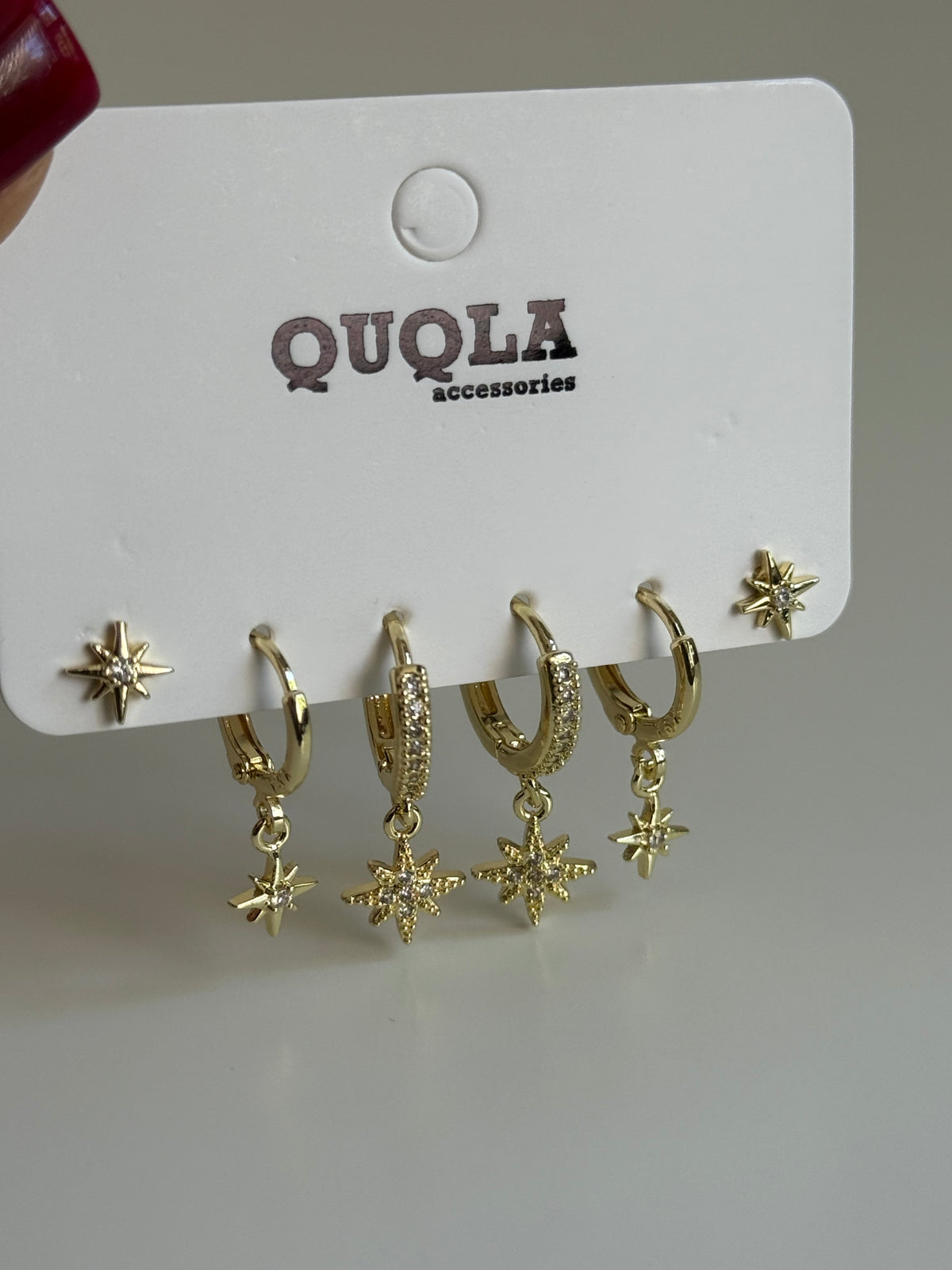 Gold Rengi Kutup Yıldızı Sallantılı Set Küpe
