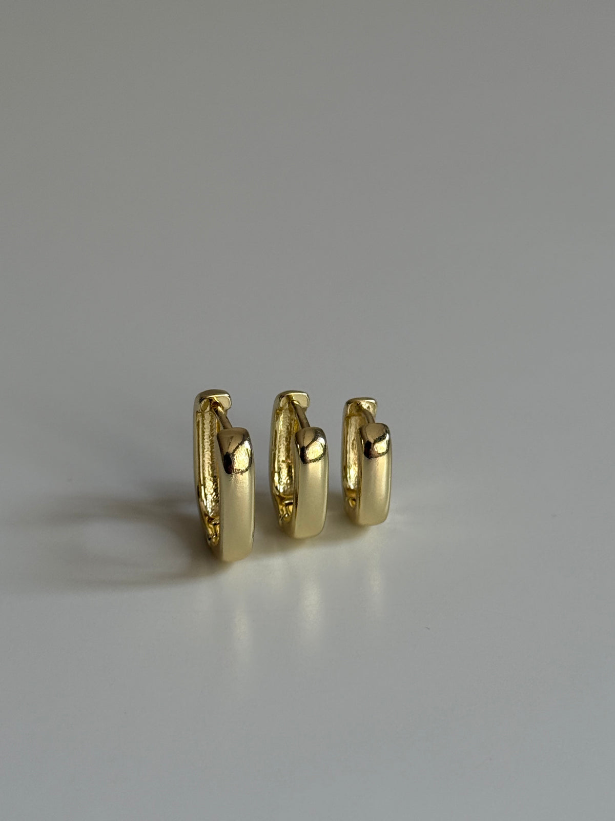Gold Rengi Elips Model Üçlü Set Küpe