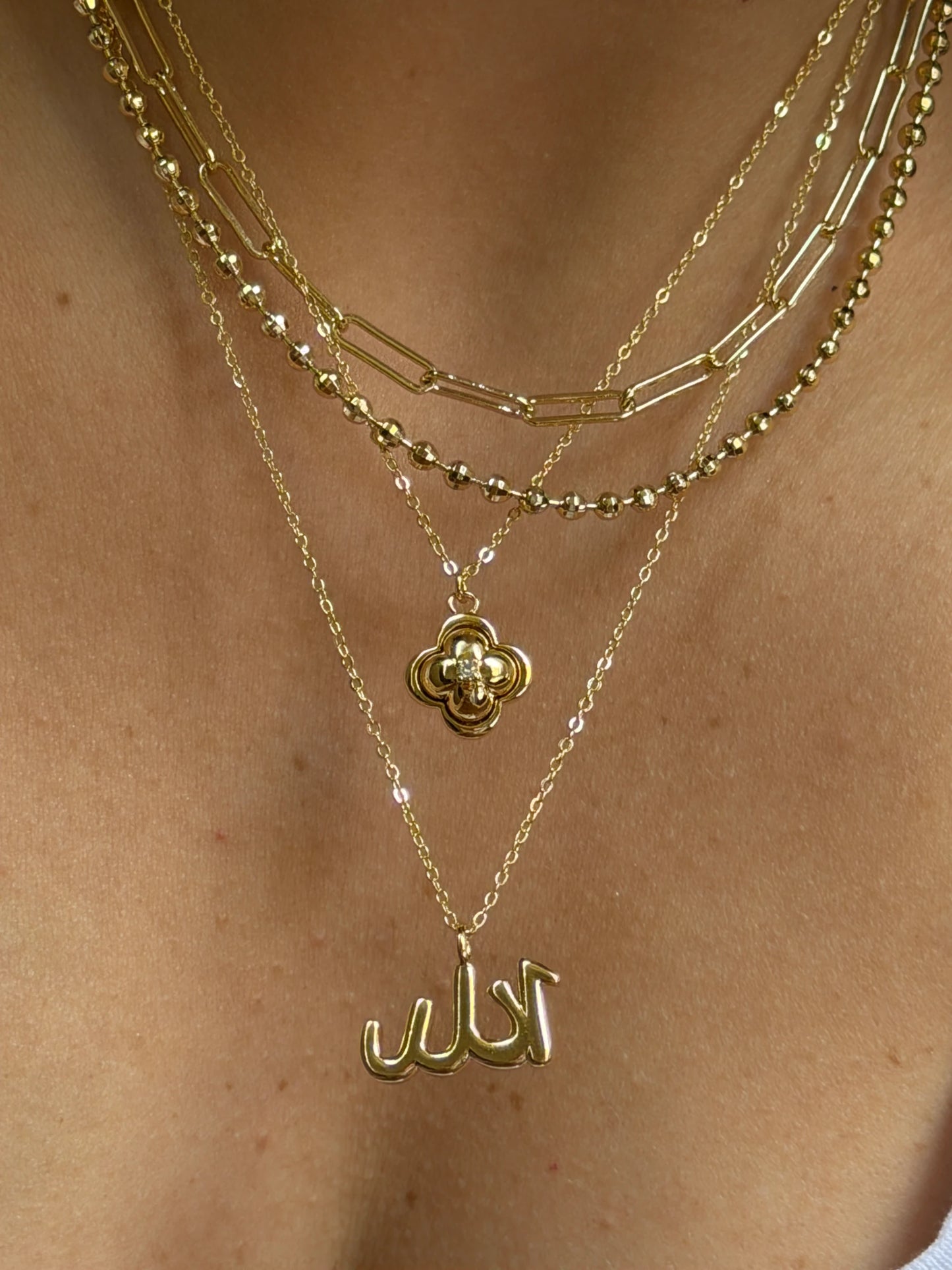 Gold Rengi Arapça 'Allah' Yazılı Kolye
