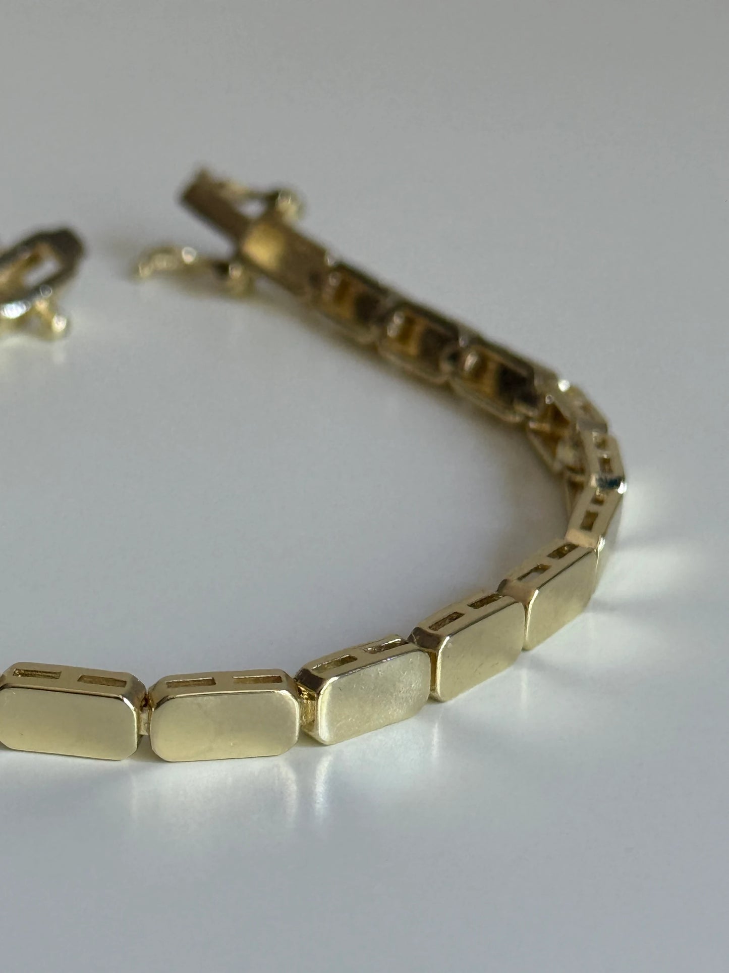 Gold Rengi Oval Dikdörtgen Kadın Bileklik