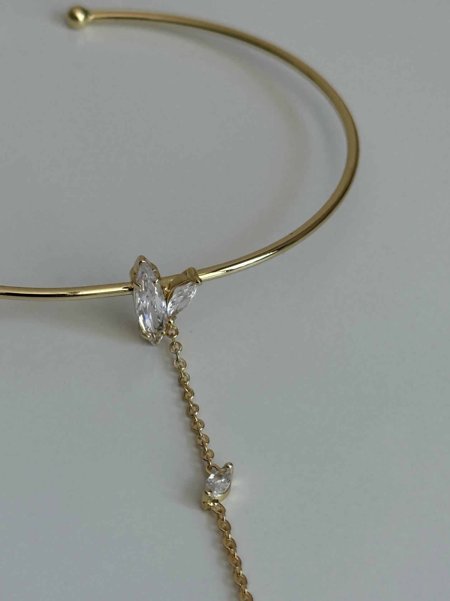 Gold Rengi Taşlı Kelepçeli Şahmeran
