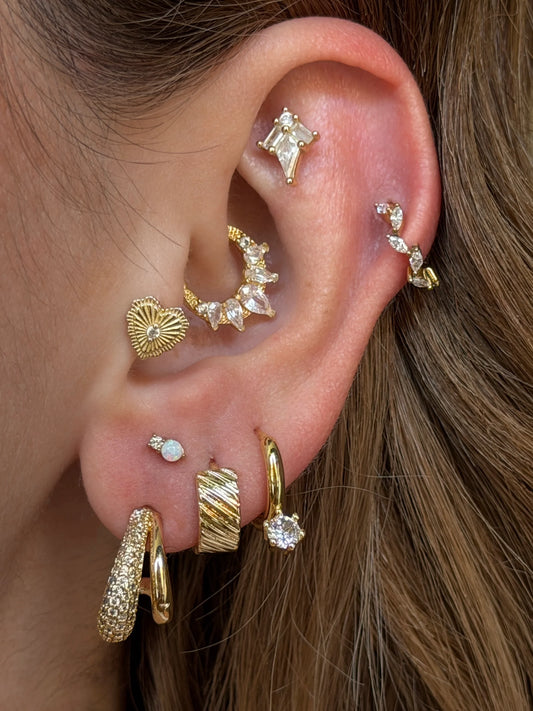 Gold Rengi Beyaz Taşlı Çelik Piercing