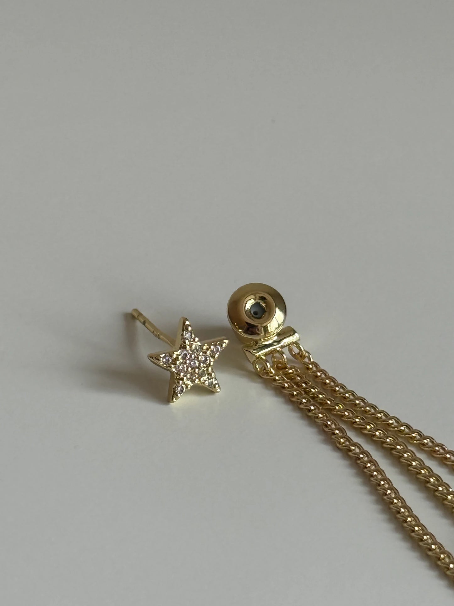 Gold Rengi Ay Ve Yıldız Sallantılı Kadın Küpe