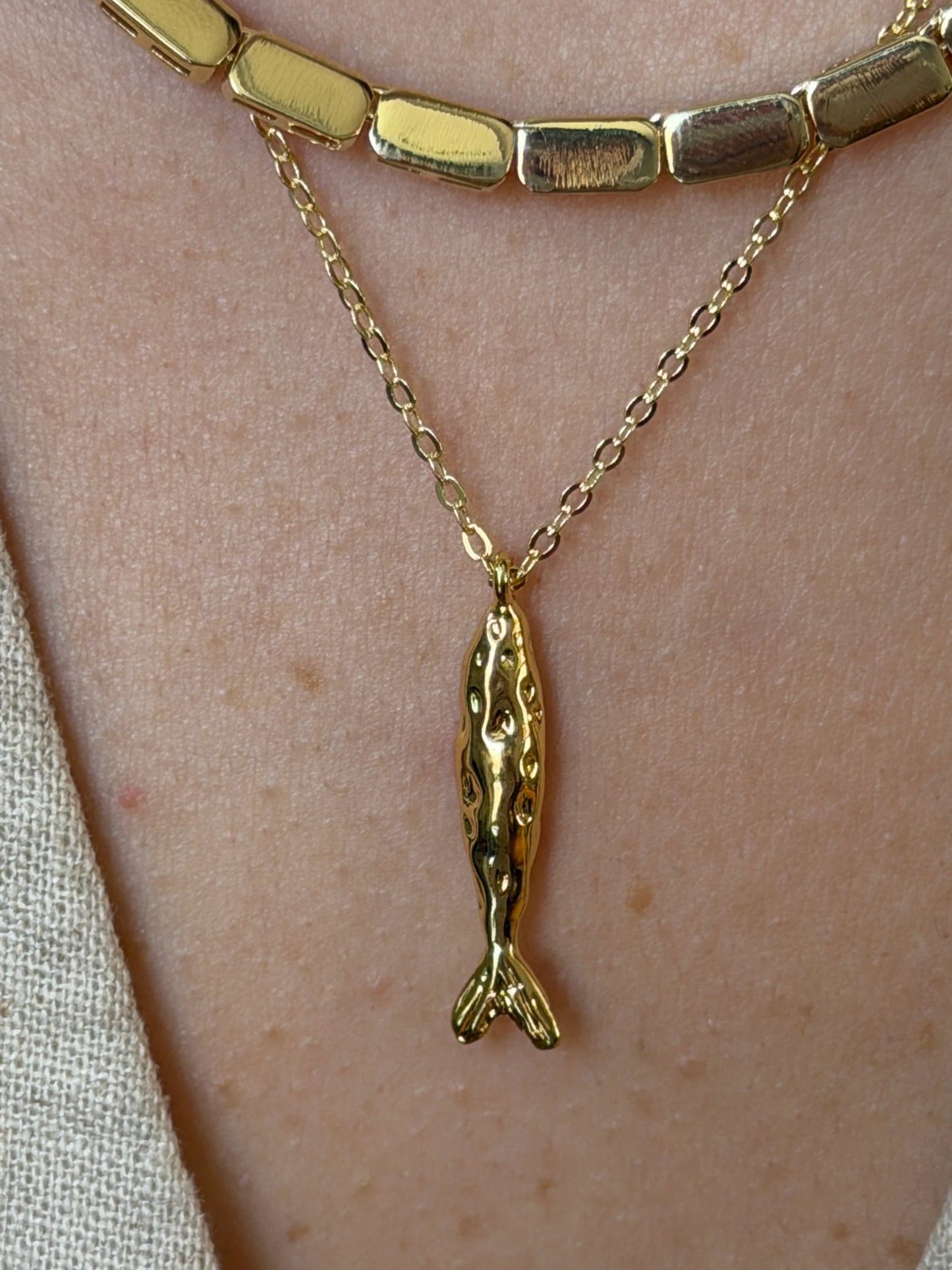 Gold Rengi Balık Model Kadın Kolye