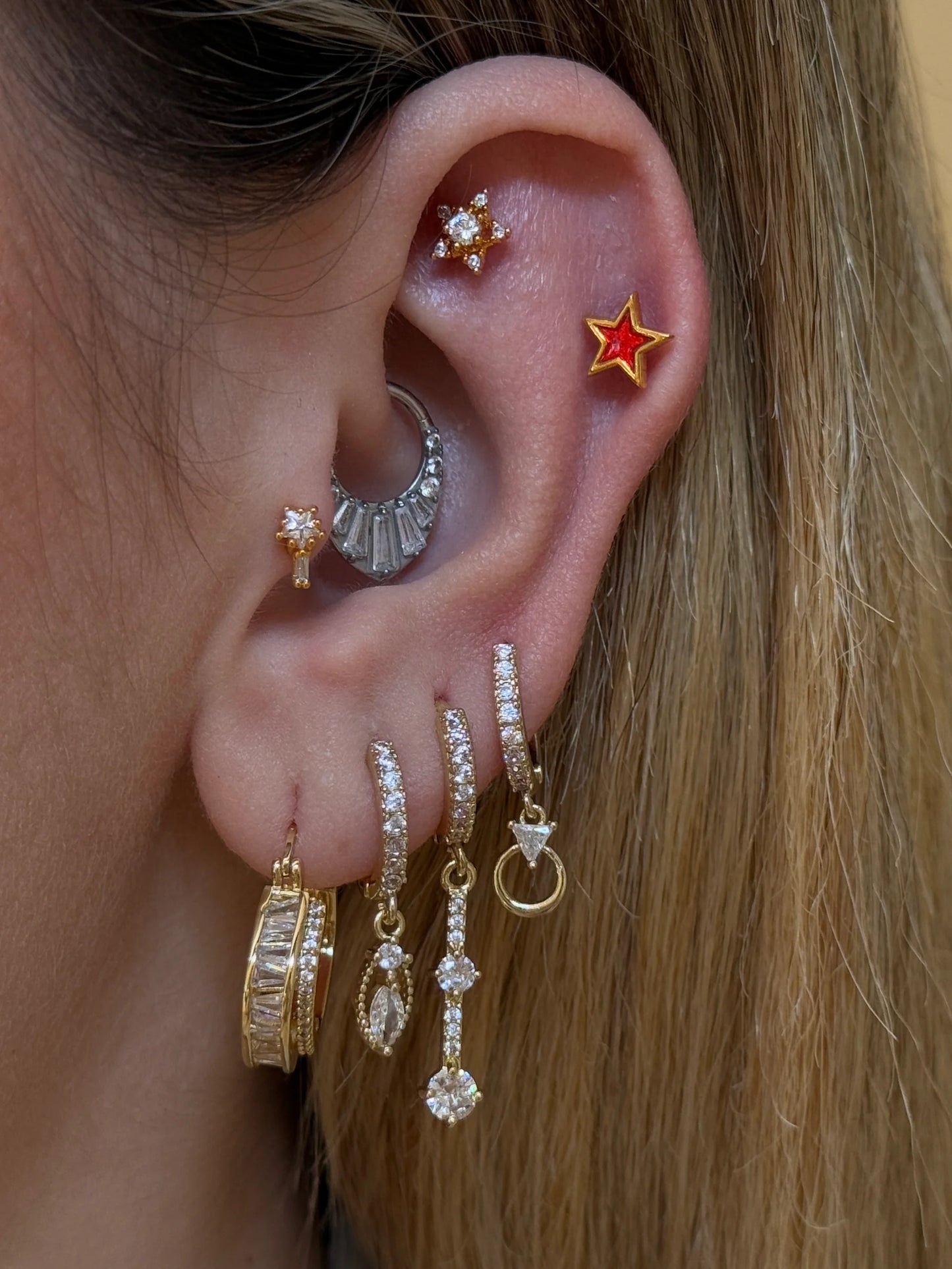 Zirkon Taşlı Gold Rengi Piercing
