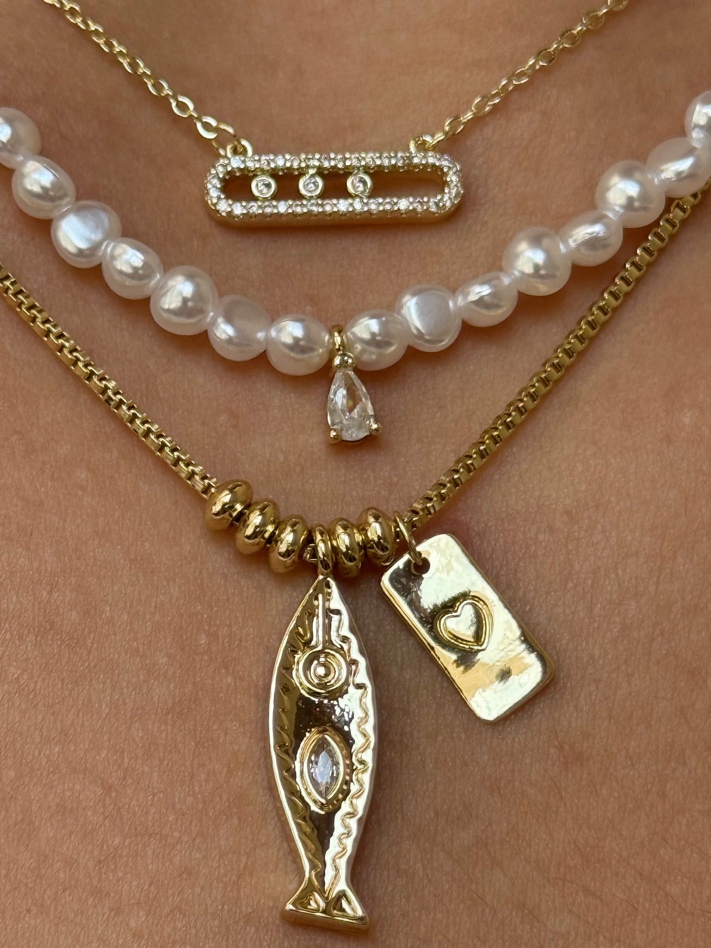 Gold Rengi İnci&Balık Model Kolye Kombini