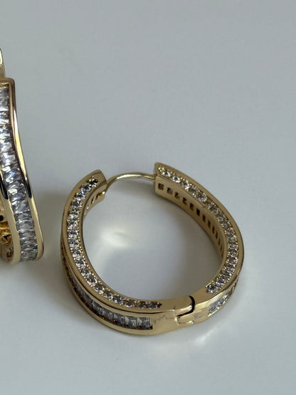 Elips Model Dalgalı Kadın Küpe