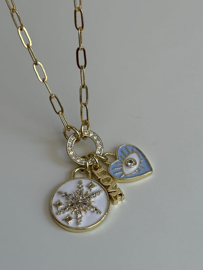 Gold Rengi Charm Sallantılı Kadın Kolye
