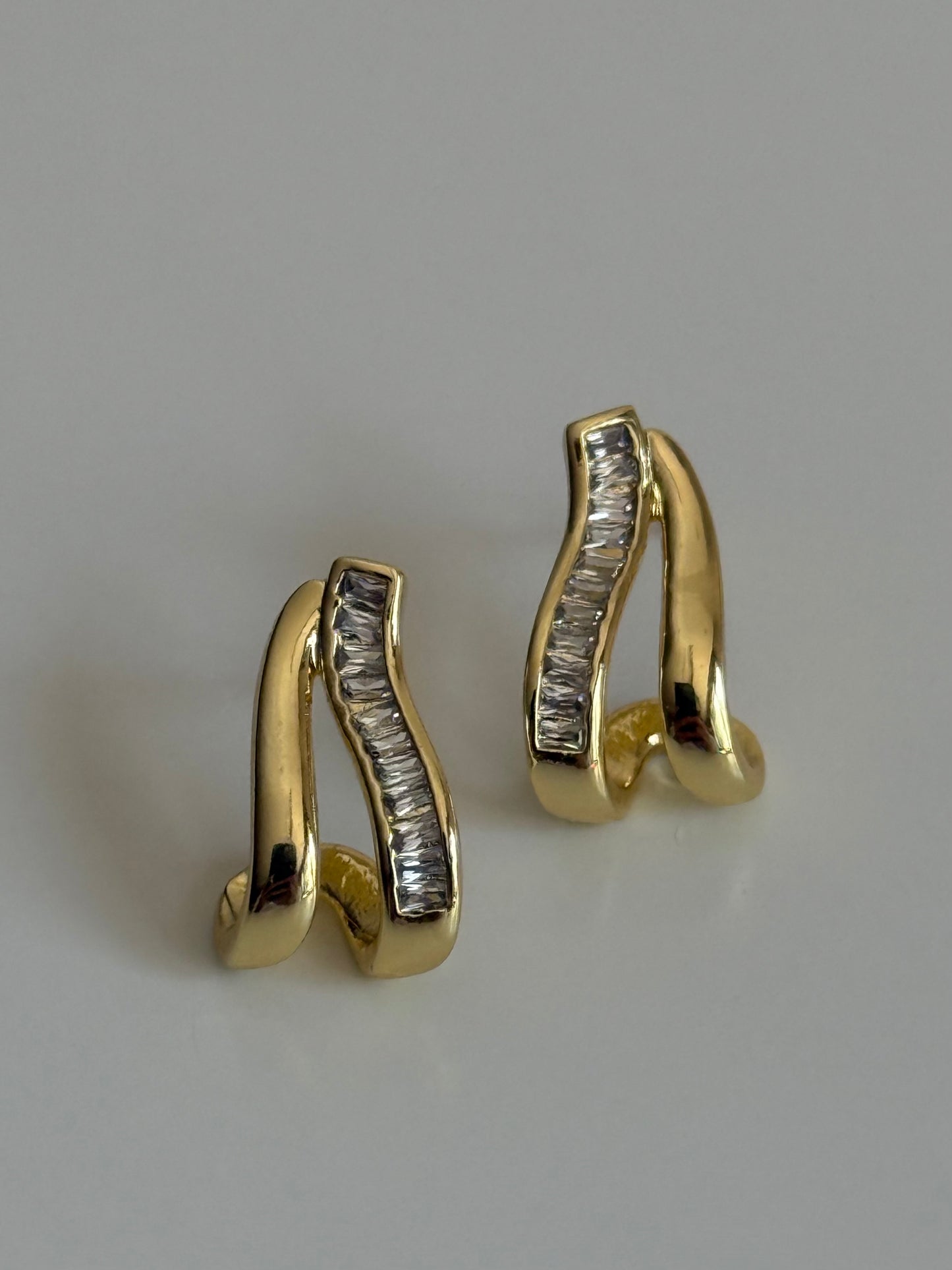 Gold Rengi Kadın Küpe