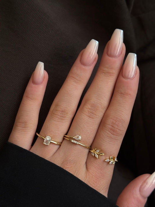 Gold Rengi Yaprak Model Kadın Yüzük