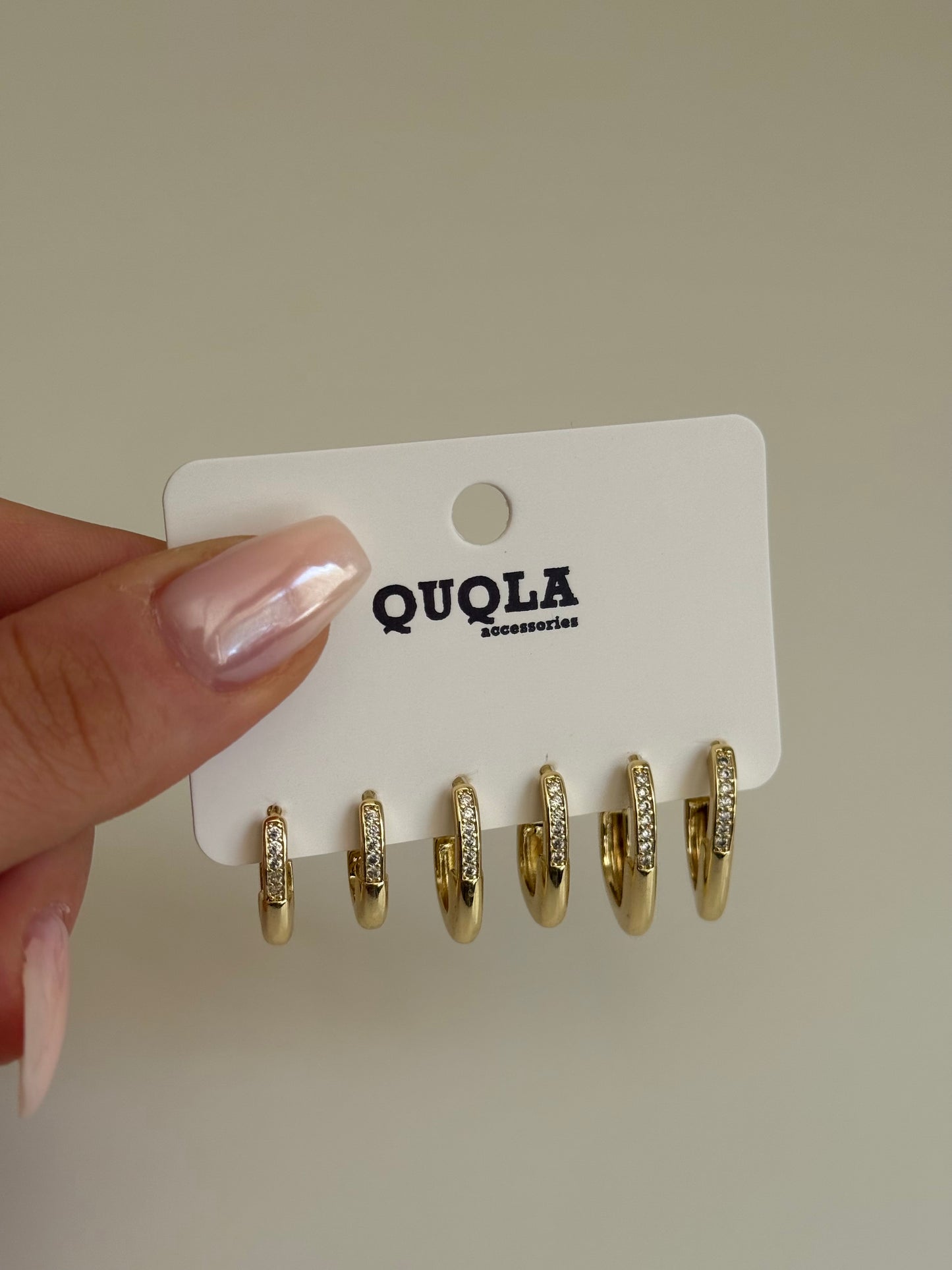 Gold Rengi Taşlı Set Küpe