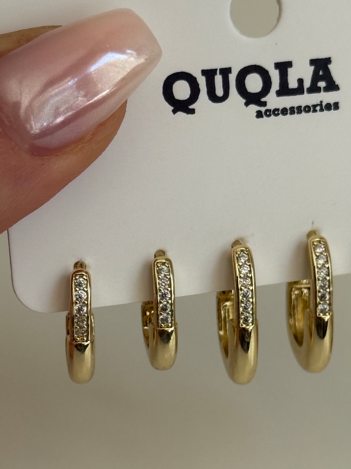 Gold Rengi Taşlı Set Küpe