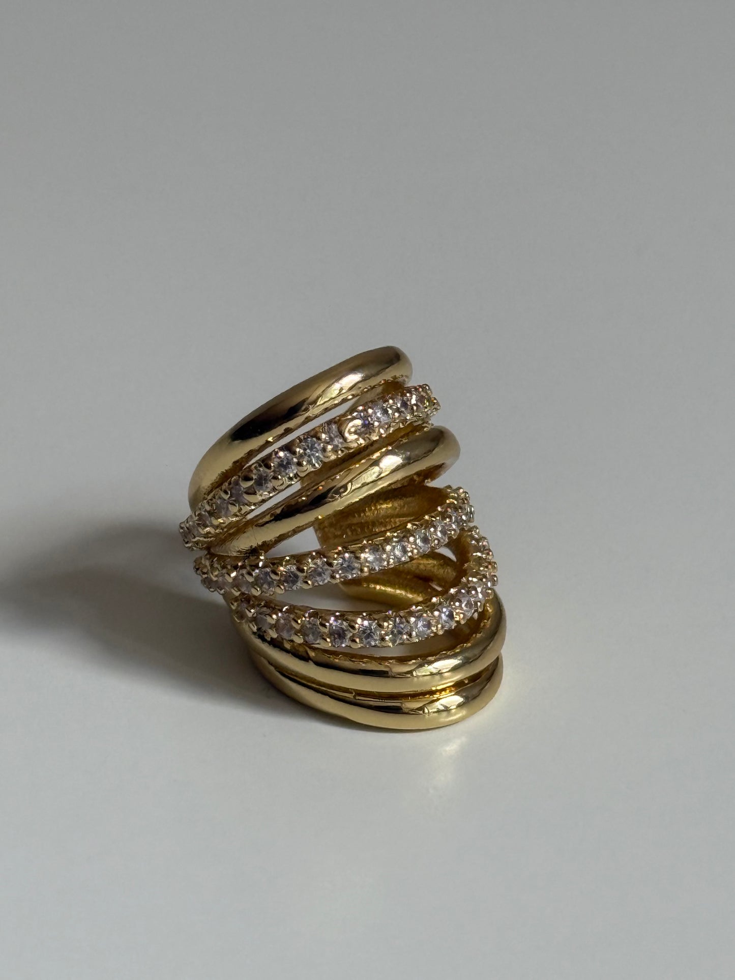 Gold Rengi Çoklu Halka Model Kadın Kıkırdak Küpe