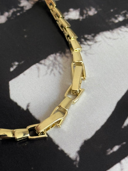 Gold Rengi Yılan Model Kadın Kolye