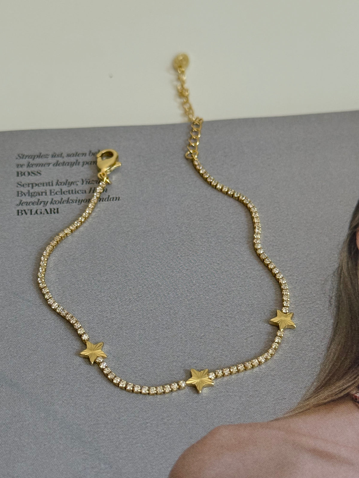 Gold Rengi Çizgili Yıldız Model Su Yolu Kadın Bileklik