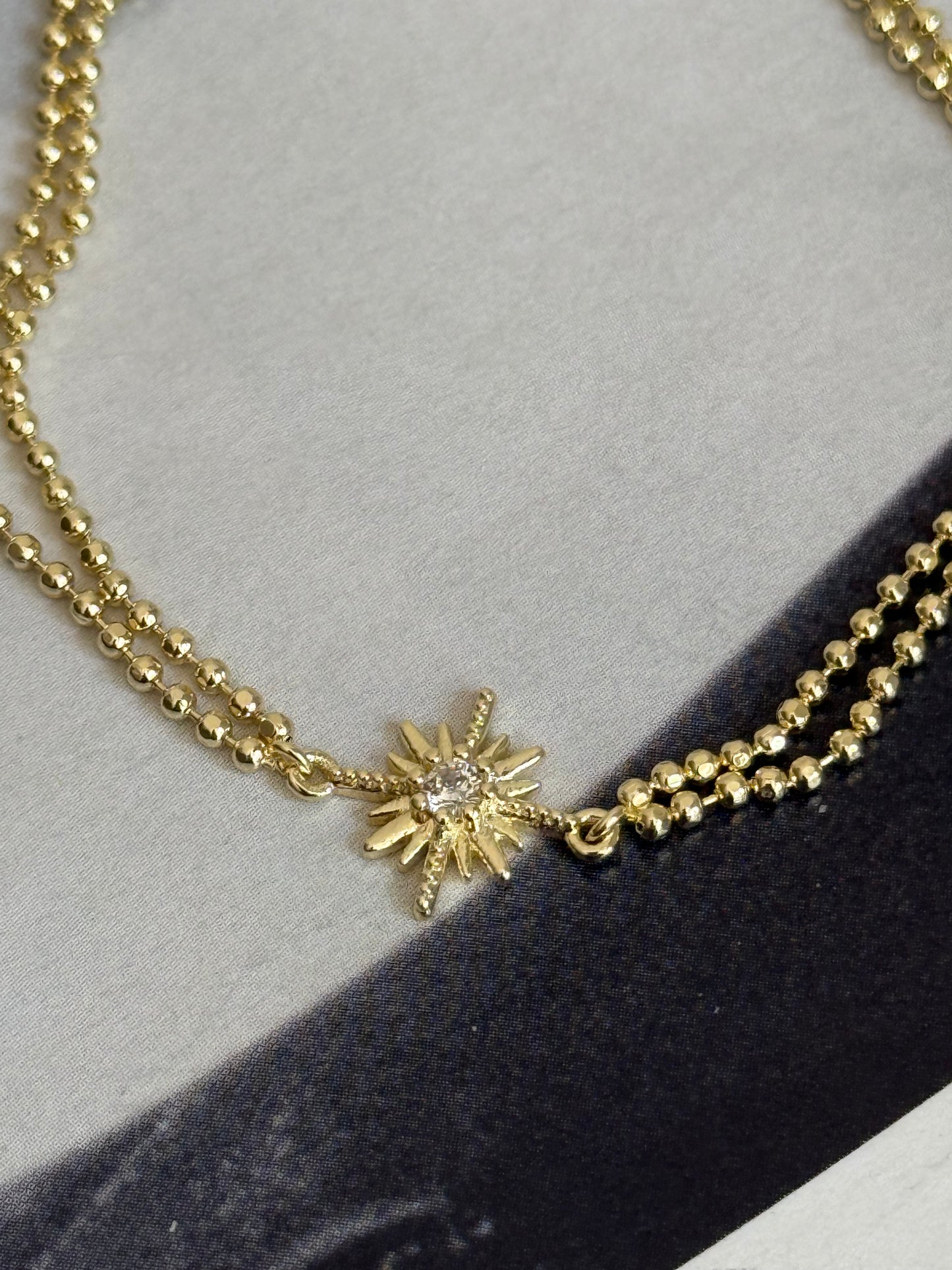 Gold Rengi Kutup Yıldızı Model Top Zincirli Kadın Bileklik