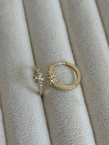 Gold Rengi Taşlı Düğüm Model Halka Kadın Küpe