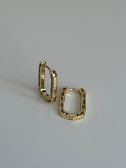 Gold Rengi Taşlı Dikdörtgen Model Kadın Küpe