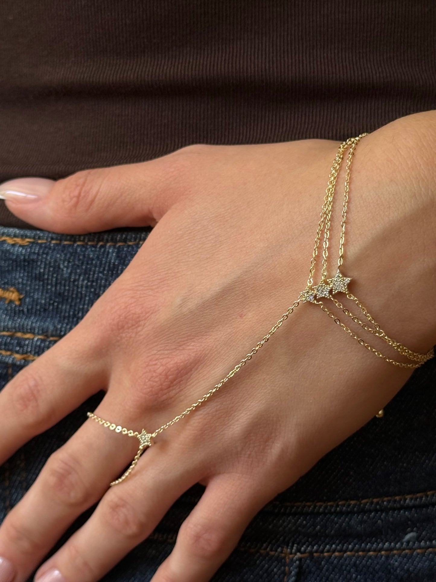 Gold Rengi Yıldız Detaylı Üç Sıra Zincir Model Kadın Şahmeran