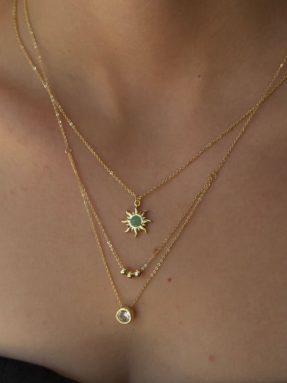 Gold Rengi Yeşil Taşlı Güneş Model Kadın Kolye