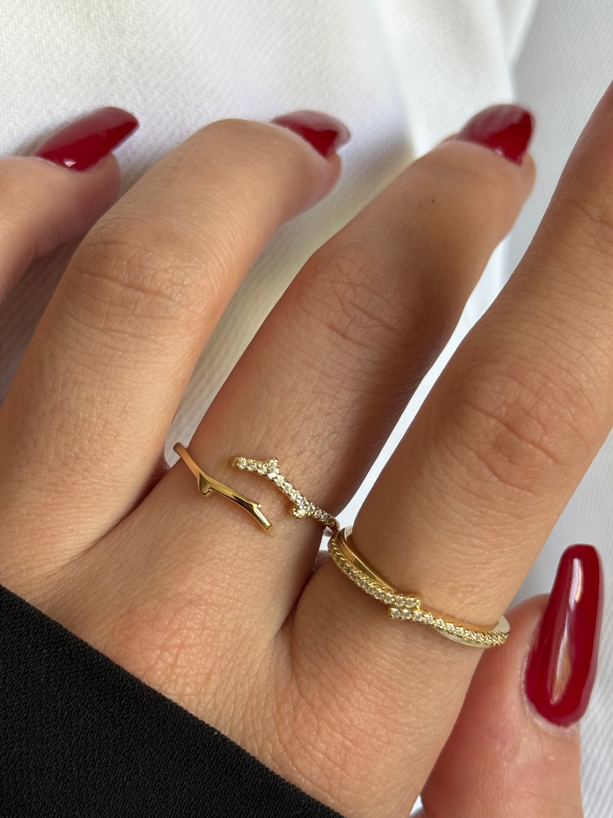 Gold Rengi Ağaç Dalı Model Kadın Yüzük