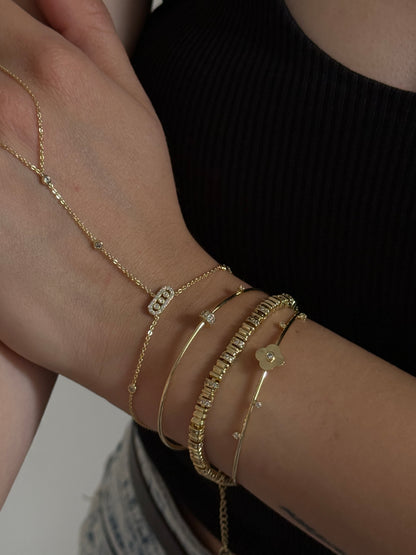 Gold Rengi Yonca Model Kadın Kelepçe Bileklik