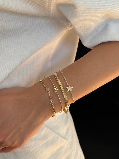 Gold Rengi Yıldız Model Kadın Kelepçe Bileklik