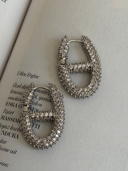 Taşlı Elips Model Kadın Küpe