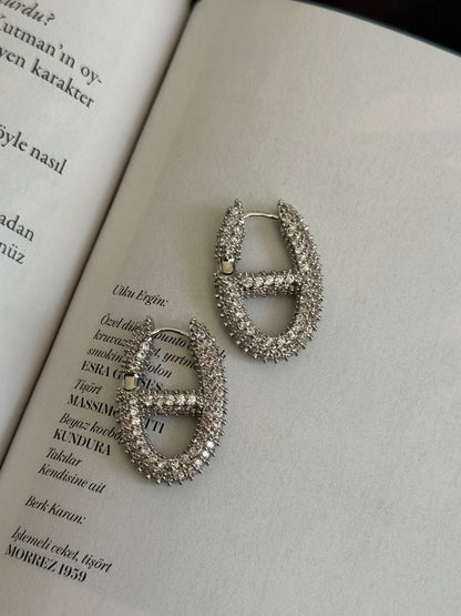 Taşlı Elips Model Kadın Küpe