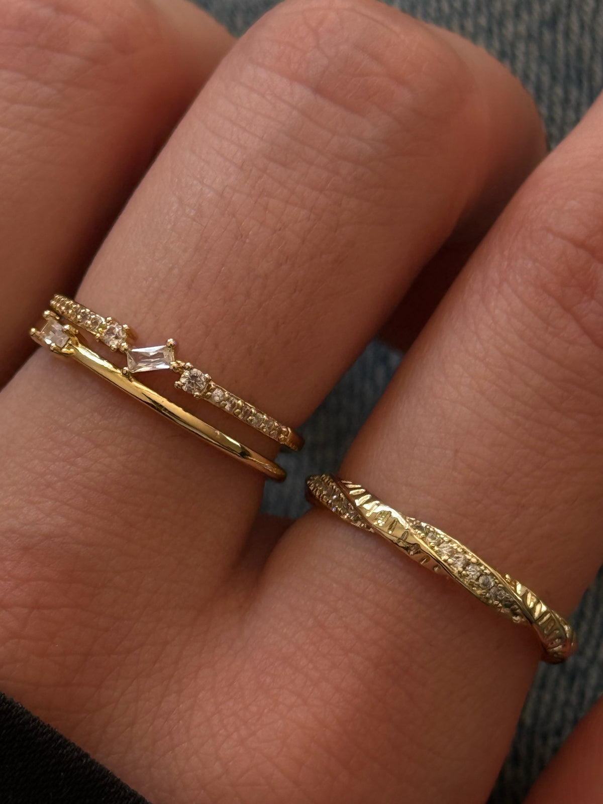 Gold Rengi İki Sıra Taşlı Kadın Yüzük