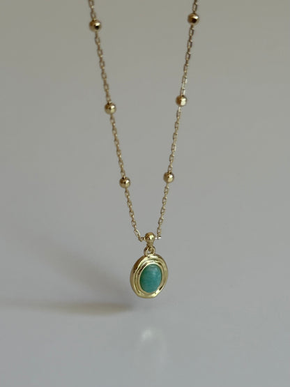 Gold Rengi Yeşil Taşlı Oval Model Kadın Kolye