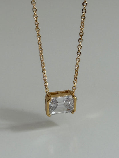 Gold Rengi Baget Taşlı Kadın Kolye