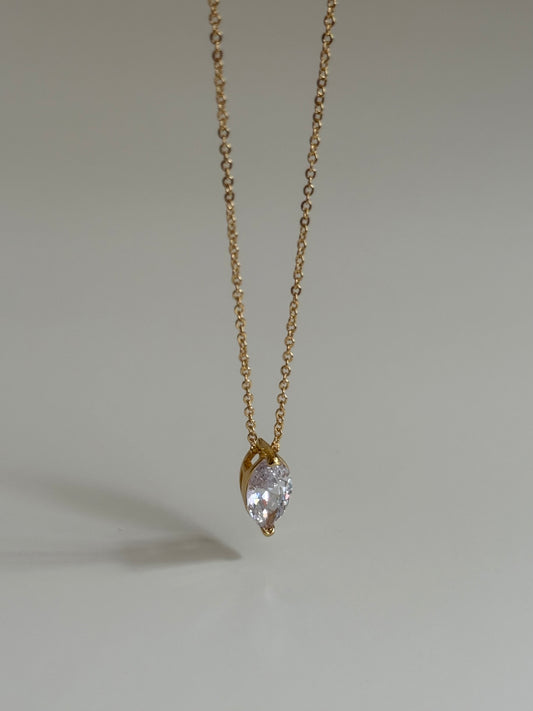 Gold Rengi Markiz Model Kadın Kolye
