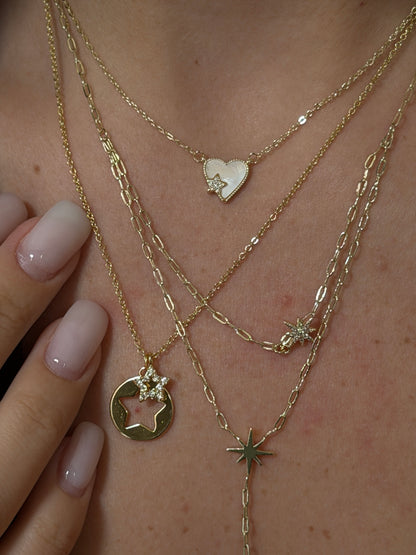 Gold Rengi Sedef Taşlı Kalp Model Kadın Kolye