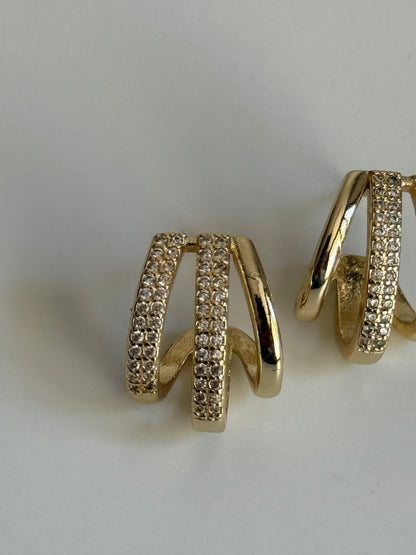 Gold Rengi Üç Sıra Halka Model Kadın Küpe