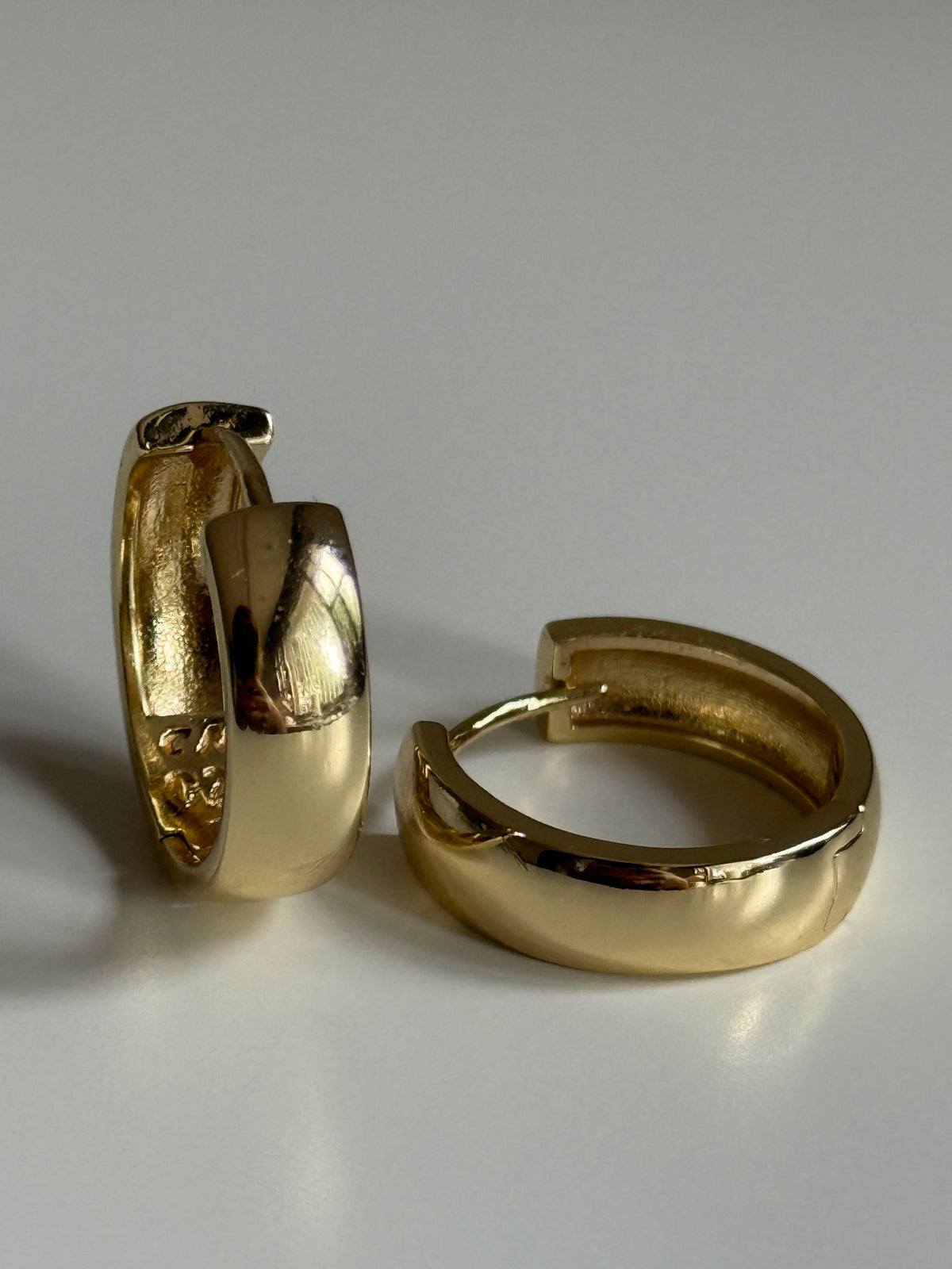 Gold Rengi Kalın Halka Kadın Küpe