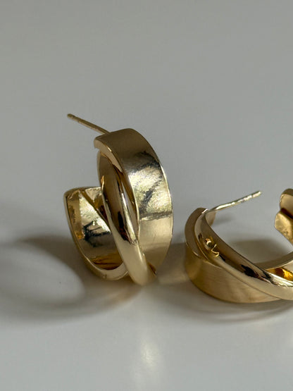 Gold Rengi İkili Çapraz Model Yarım Halka Model Kadın Küpe