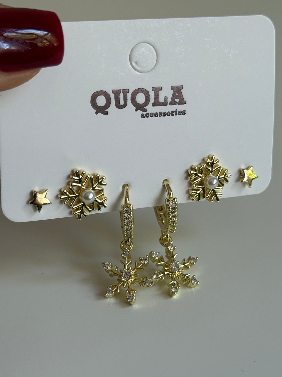Gold Rengi Kar Tanesi Sallantılı Set Küpe