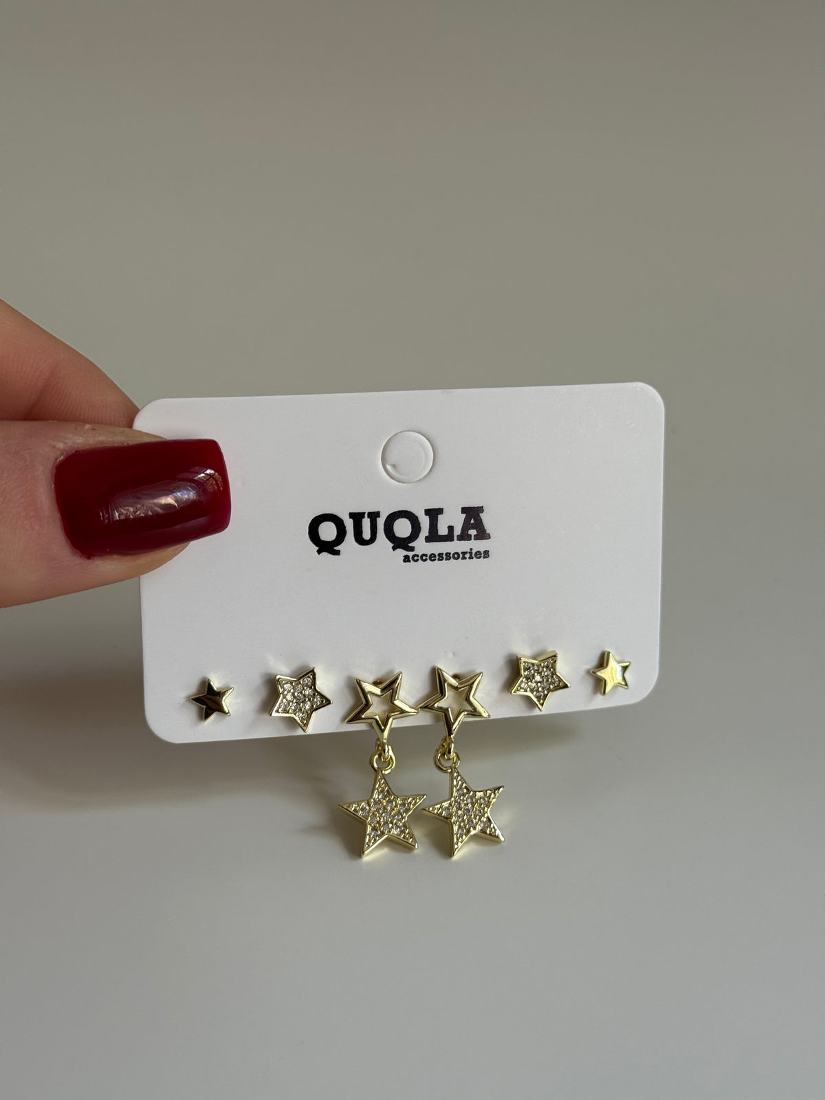 Gold Rengi Yıldız Sallantılı Set Küpe