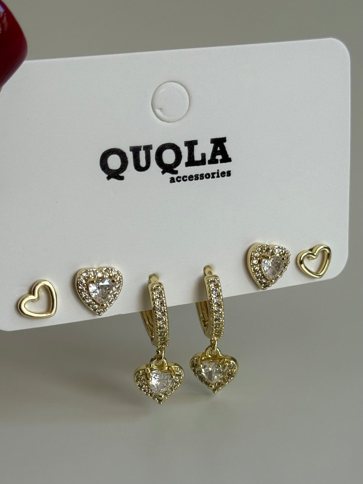 Gold Rengi Kalp Sallantılı Set Küpe
