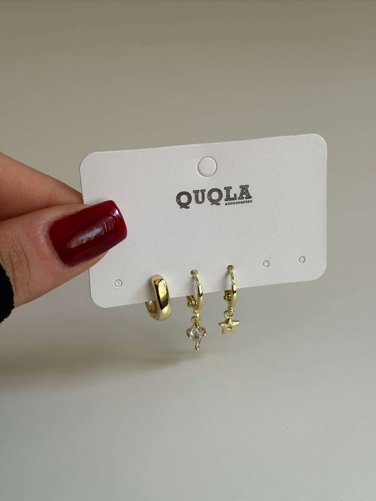 Gold Rengi Yıldız Model Üçlü Set Küpe