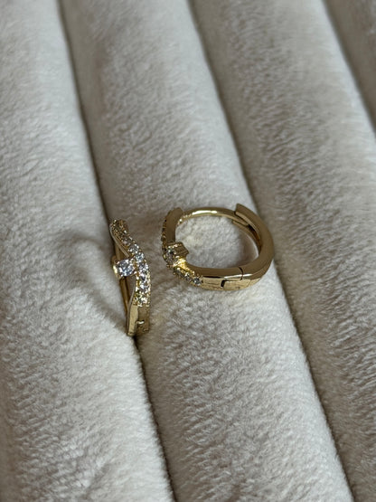Gold Rengi Taşlı Minimal Halka Xupıng Kadın Küpe