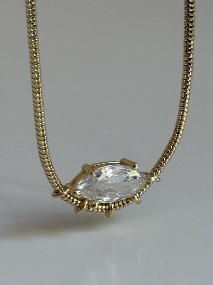 Gold Rengi Markiz Model Kadın Kolye