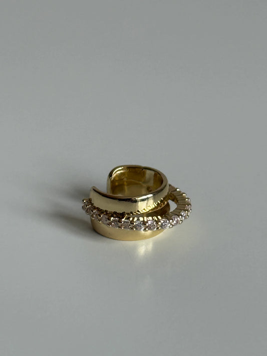 Gold Rengi Tek Sıra Taşlı Kadın Kıkırdak Küpe