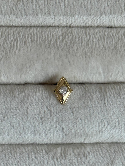 Gold Rengi Tek Taşlı 925 Ayar Gümüş Piercing