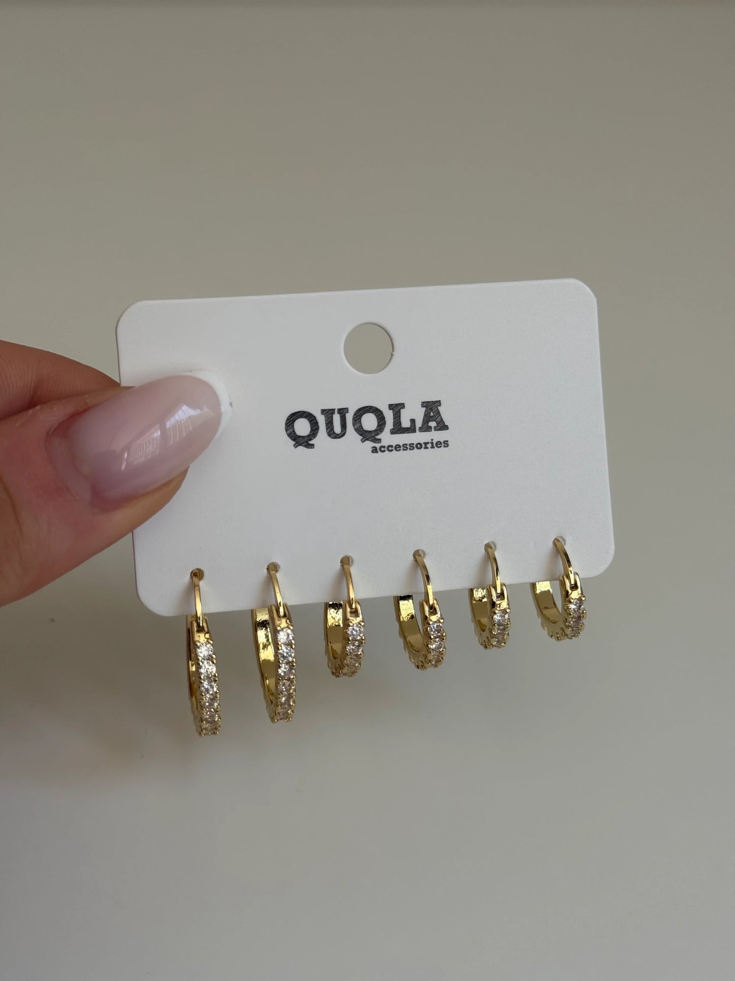 Gold Rengi Taşlı Halka Model Set Küpe