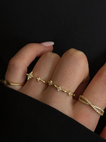 Gold Rengi Yonca Model Kadın Yüzük