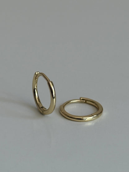 Gold Rengi Kadın Minimal Kadın Halka Küpe