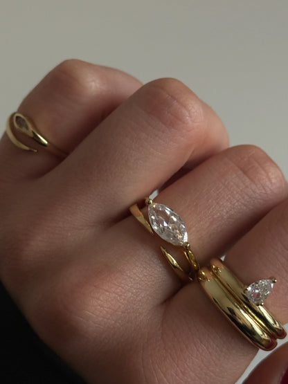 Gold Rengi İki Sıra Damla Taş Kadın Yüzük