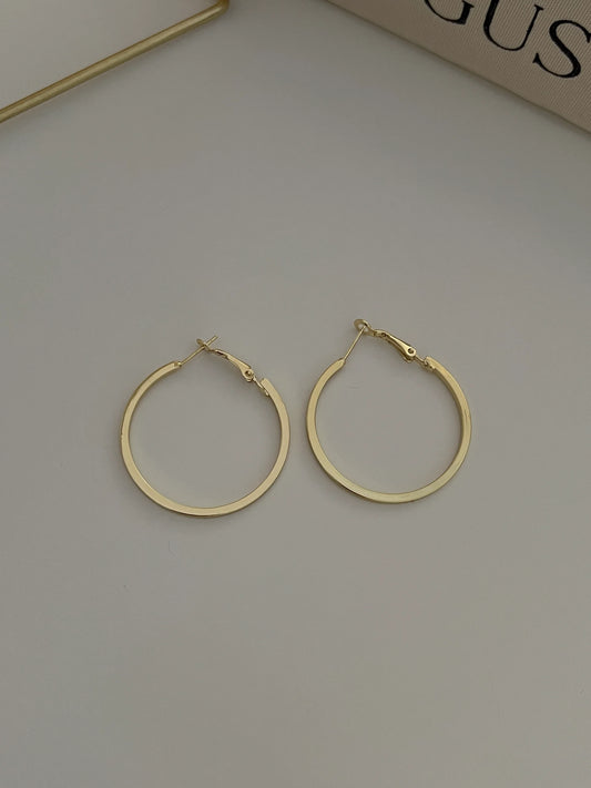 Gold Rengi Düz Halka Kadın Küpe